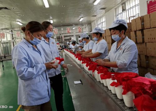 酒三厂巾帼技能大比武,能工巧匠亮绝活